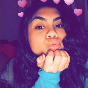 Meet your Posher, Lynnelle